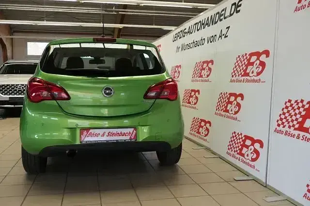 Gebraucht Opel Corsa Innovation 101 PS (74 kW) 2017 Grün Kleinwagen