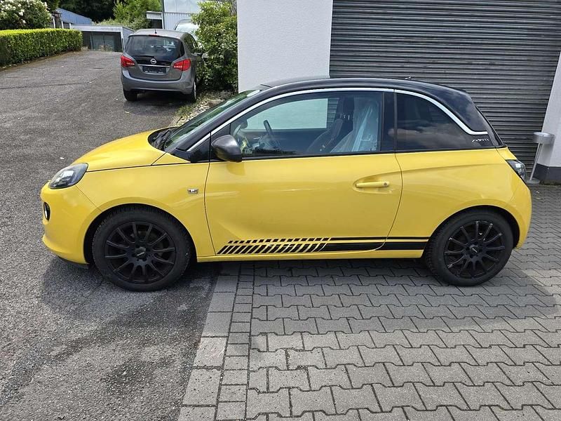 Gebraucht Opel Adam Slam 69 PS (50 kW) 2013 Sunny melon Kleinwagen