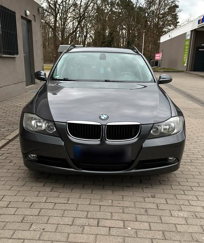 Używany BMW 320 163 KM (119 kW) 2006 Szary Kombi