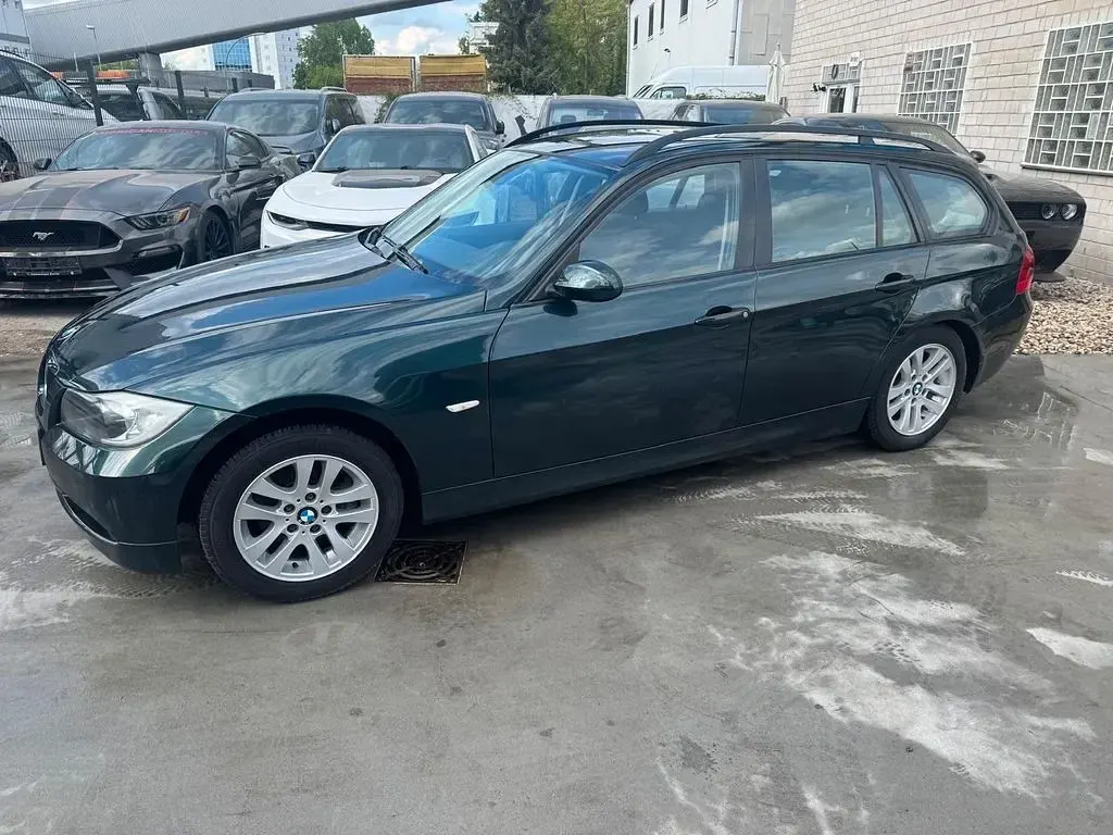 Gebraucht BMW 320 150 PS (110 kW) 2006 Grün Kombi