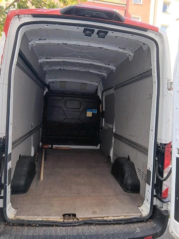 Gebraucht Ford Transit 2019 Weiß Van / Kleinbus