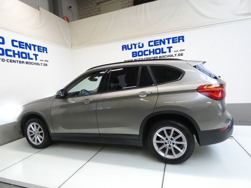 Gebraucht BMW X1 Advantage 140 PS (102 kW) 2018 Silber SUV
