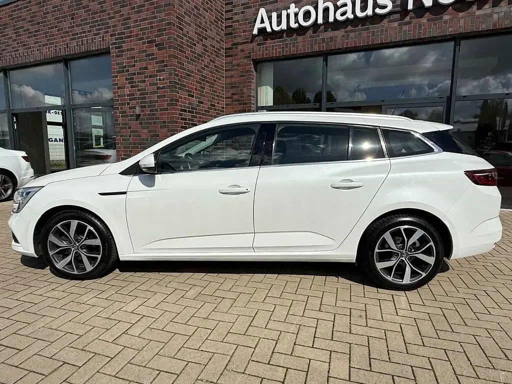 Usata Renault Mégane Life 101 CV (74 kW) 2017 Bianco Berlina