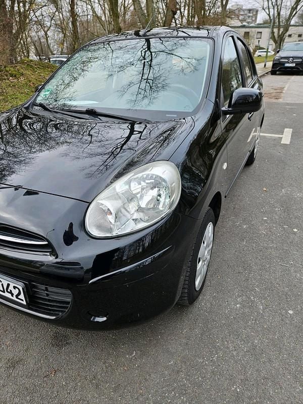 Gebraucht Nissan Micra 80 PS (58 kW) 2011 Schwarz Kleinwagen