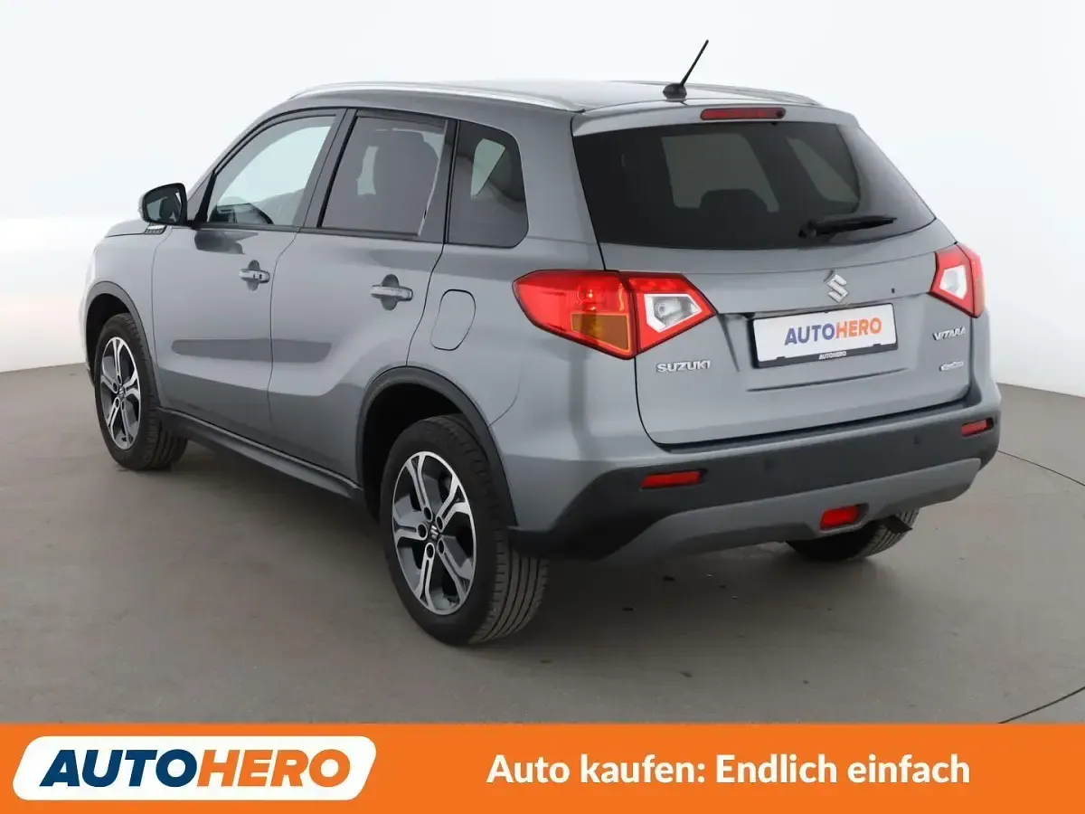 Gebraucht Suzuki Vitara Comfort+ 120 PS (88 kW) 2017 Gray SUV