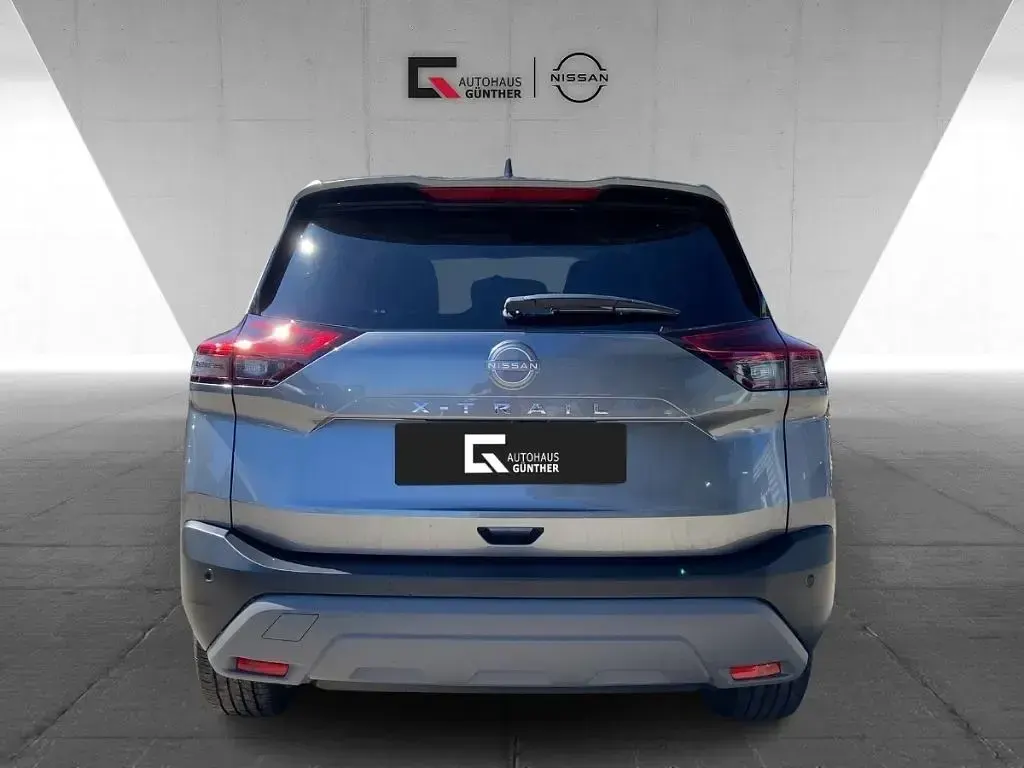 Neu Nissan X-Trail 360º 163 PS (119 kW) 2026 Grau SUV