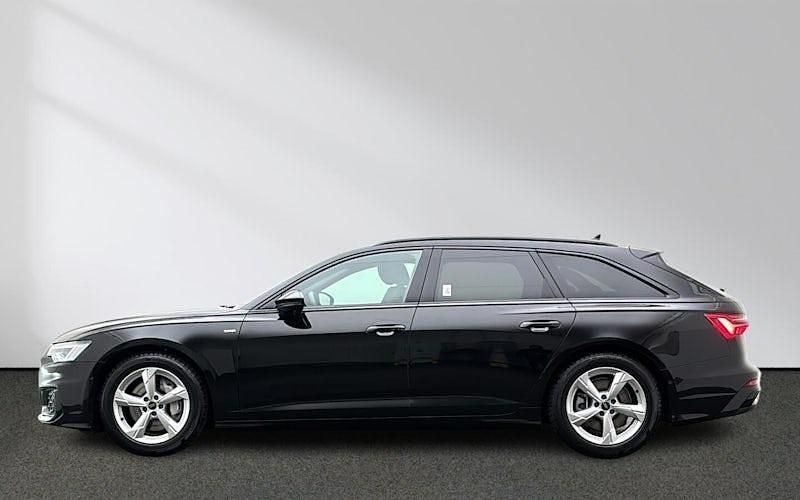 Usado Audi A6 Design 286 HP (210 kW) 2025 Preto Carrinha