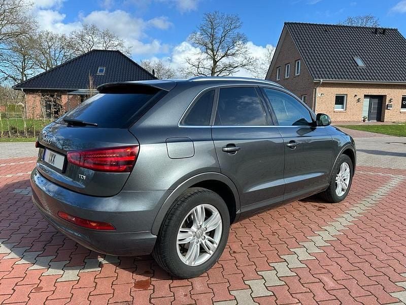 Gebraucht Audi Q3 140 PS (102 kW) 2014 Grau SUV