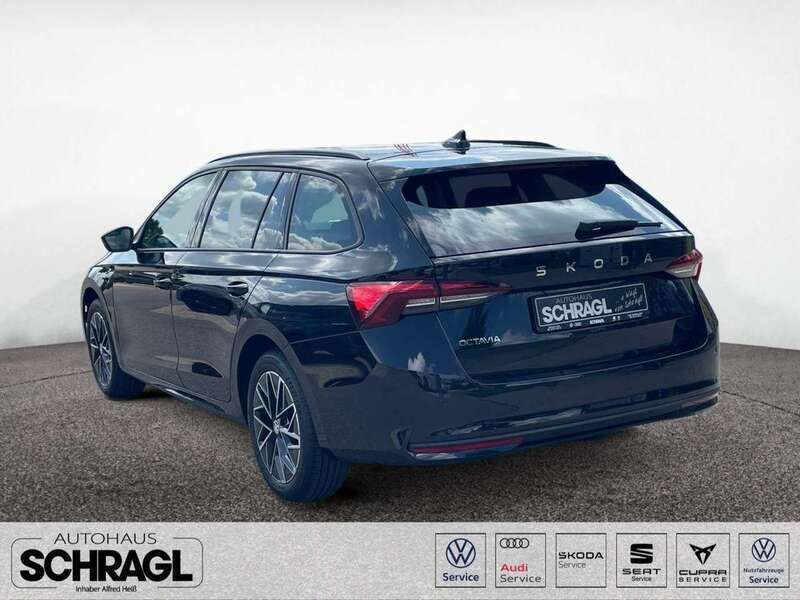 Gebraucht Skoda Octavia Selection 150 PS (110 kW) 2024 Schwarzmagic perleffekt Kombi