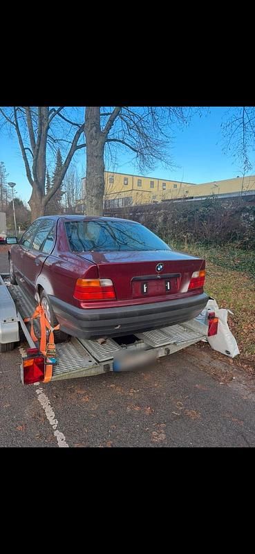 Gebraucht BMW 316 Basis 102 PS (75 kW) 1994 Rot Limousine