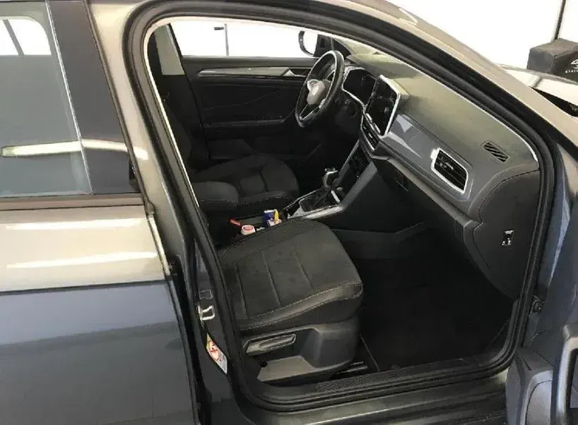 Gebraucht VW T-Roc Style 150 PS (110 kW) 2024 Grau SUV