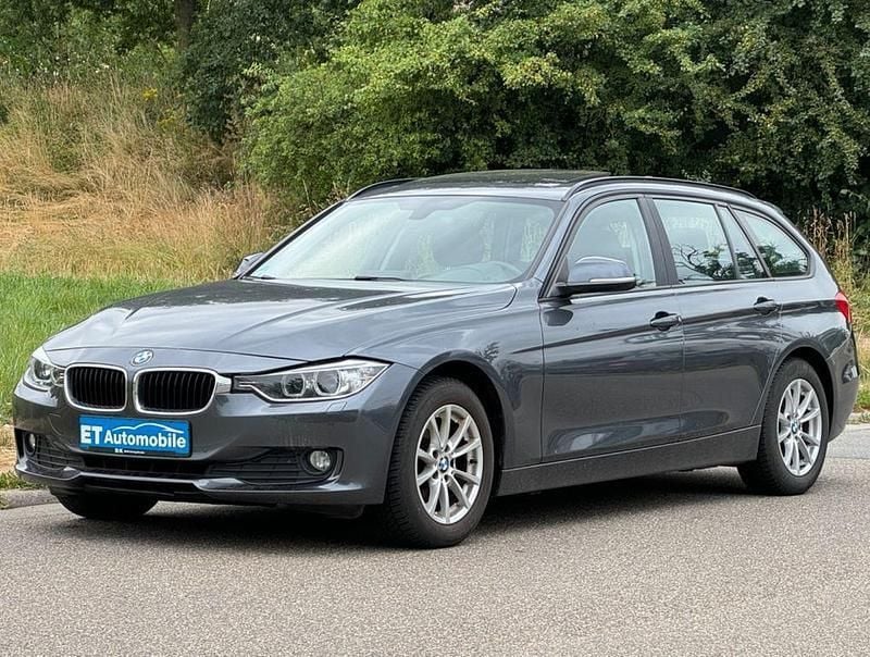 Grau Gebraucht 2013 BMW 318 Limousine | 6.990 € (Superpreis) - Bild 1/4