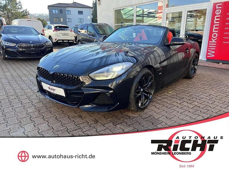 Black sapphire metallic Gebraucht 2019 BMW Z4 M Sport Cabrio | 33.980 € (Fairer Preis) - Bild 1/3