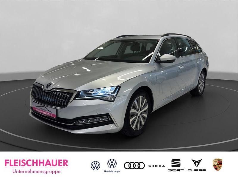 Silber Gebraucht 2022 Skoda Superb Ambition Kombi | 27.980 € (Fairer Preis) - Bild 1/4
