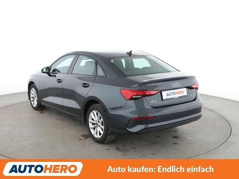 Gebraucht Audi A3 Comfort 150 PS (110 kW) 2022 Grau Limousine