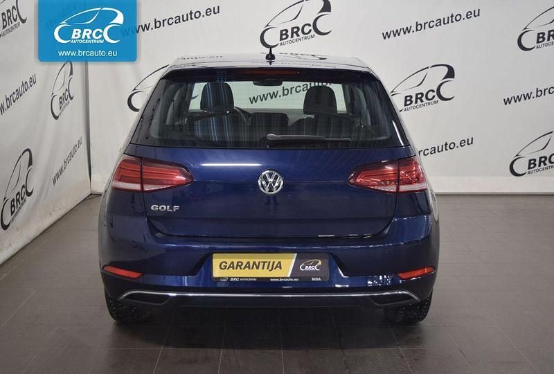 Gebraucht VW Golf VII 116 PS (85 kW) 2018 Blau Limousine
