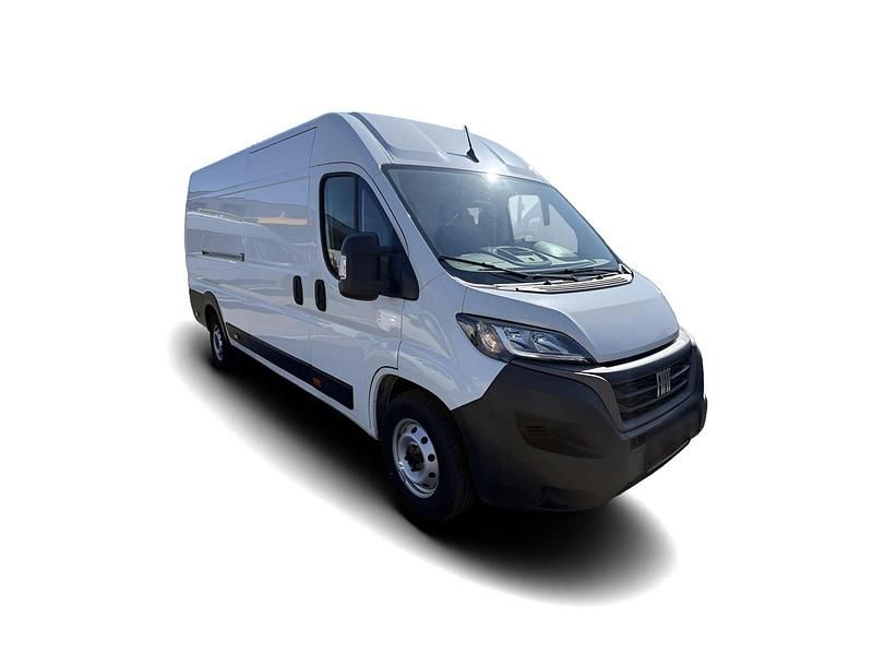 Gebraucht Fiat Ducato 140 PS (102 kW) 2022 Weiss Van