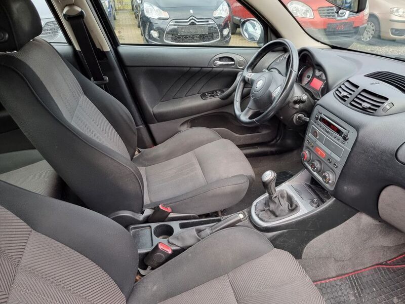Gebraucht Alfa Romeo 147 105 PS (77 kW) 2006 Schwarz Kleinwagen