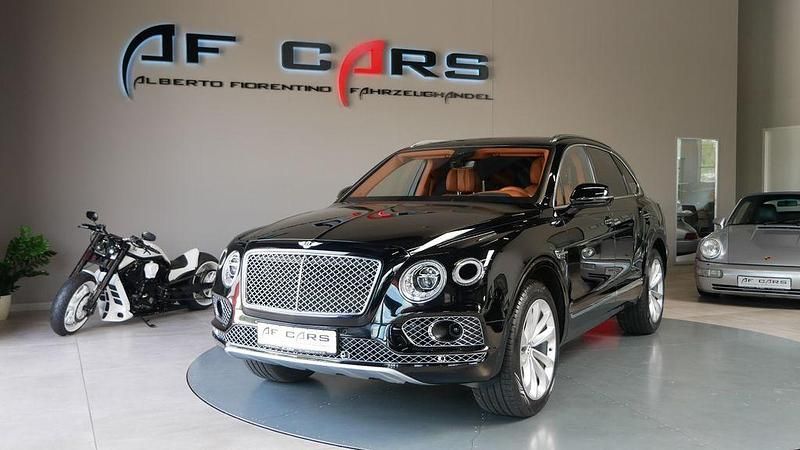 L999 beluga black 9561026 Gebraucht 2017 Bentley Bentayga SUV | 80.990 € - Bild 1/4