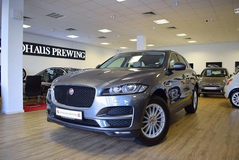 Corris grey Gebraucht 2018 Jaguar F-Pace Portfolio SUV | 21.480 € (Etwas zu teuer) - Bild 1/4