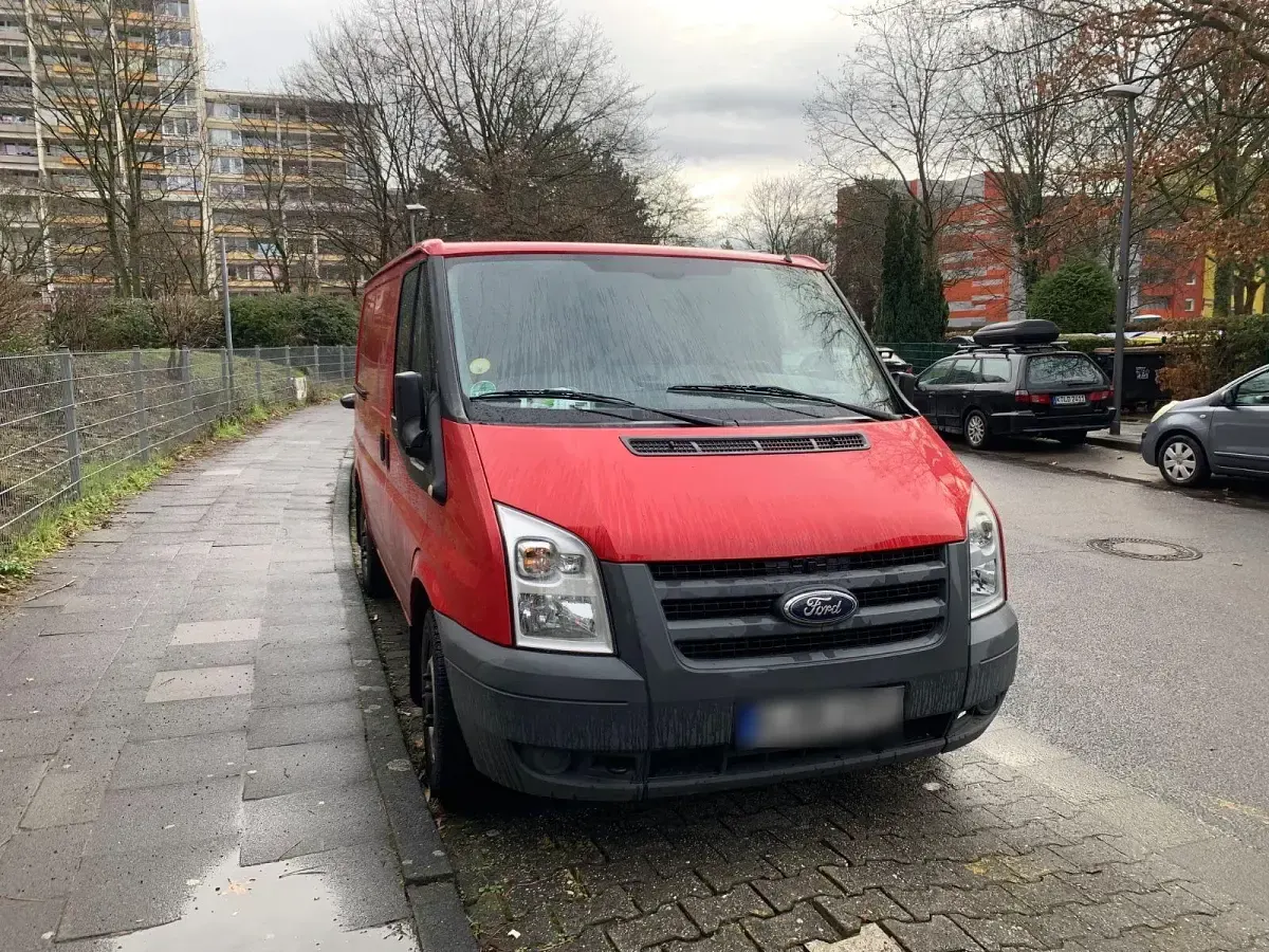 Używany Ford Transit 92 KM (67 kW) 2011 Czerwony Van