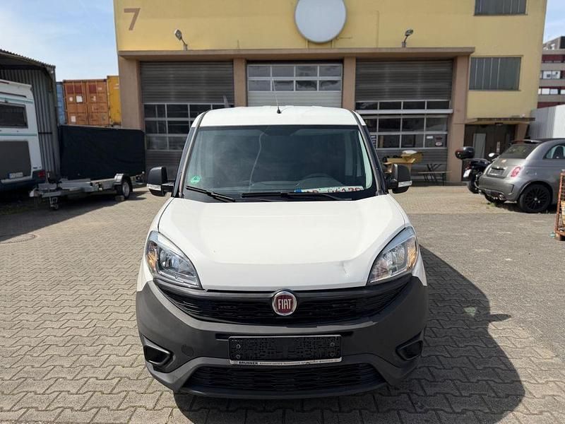 Gebraucht Fiat Doblò Basis 80 PS (58 kW) 2016 Weiß Van / Kleinbus