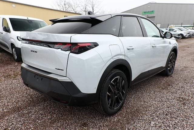 Neu Peugeot 3008 GT 145 PS (106 kW) 2025 Okenit weiß metallic / dach: sch okenit weiß metallic / dach: sch SUV