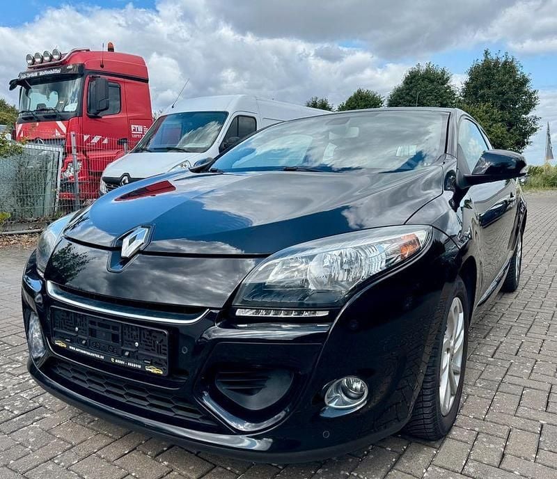 Schwarz Gebraucht 2012 Renault Mégane III Coupé | 5.490 € (Fairer Preis) - Bild 1/4