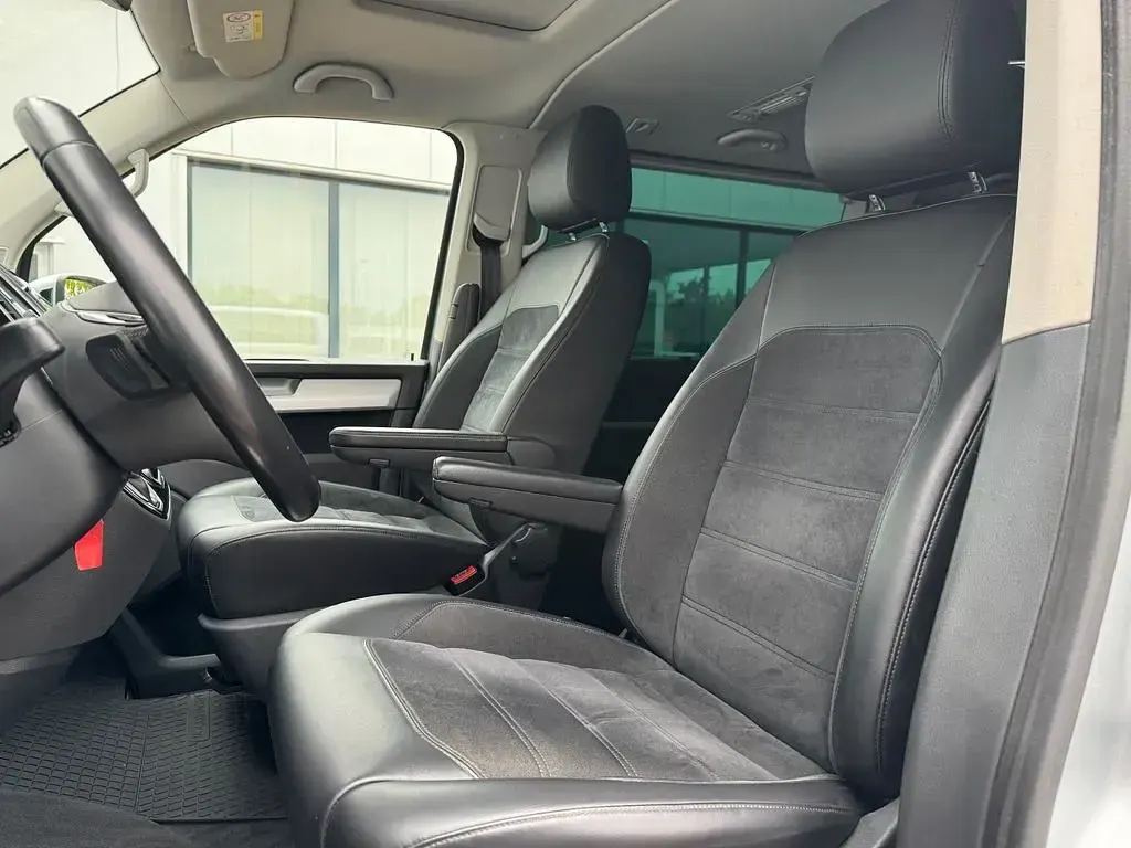 Używany VW T6 Highline 150 KM (110 kW) 2019 Srebrny Van