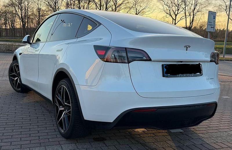 Gebraucht Tesla Model Y 274 kW (373 PS) 2022 Weiß SUV