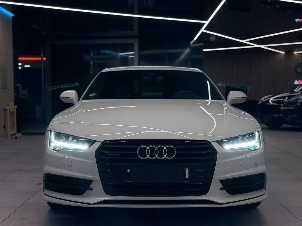 Gebraucht Audi A7 S-line plus 326 PS (239 kW) 2015 Weiß Kleinwagen