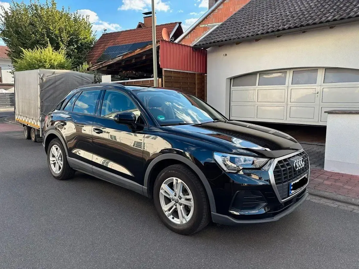Gebraucht Audi Q3 Ambiente 150 PS (110 kW) 2019 Schwarz SUV