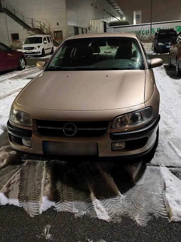 Gebraucht Opel Omega 136 PS (100 kW) 1998 Gold Limousine