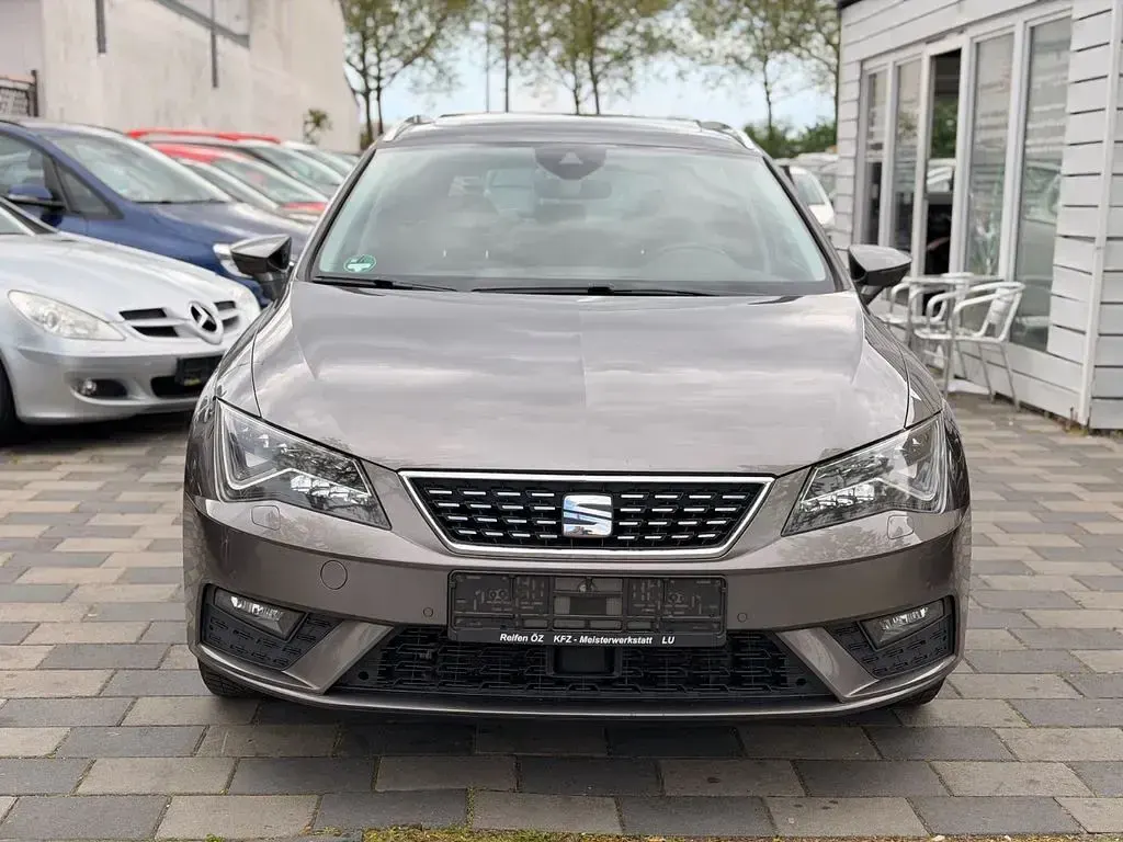 Używany Seat Leon ST XCELLENCE 150 KM (110 kW) 2017 Szary Kombi