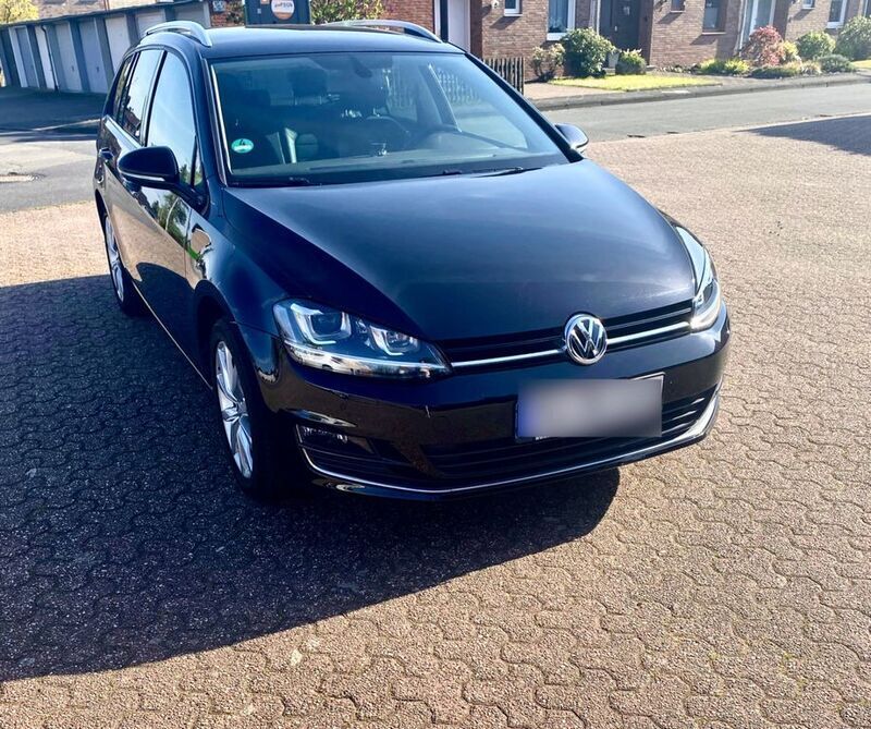 Schwarz Gebraucht 2014 VW Golf VII Highline Kombi | 14.500 € (Etwas zu teuer) - Bild 1/4