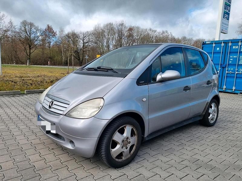 Gebraucht Mercedes A140 82 PS (60 kW) 1999 Silber Limousine
