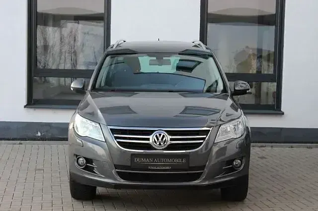 Gebraucht VW Tiguan Elegance 140 PS (102 kW) 2010 Grau SUV