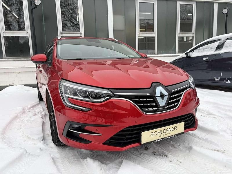 Gebraucht Renault Mégane GrandTour Techno 140 PS (102 kW) 2023 Dezir rot Kombi