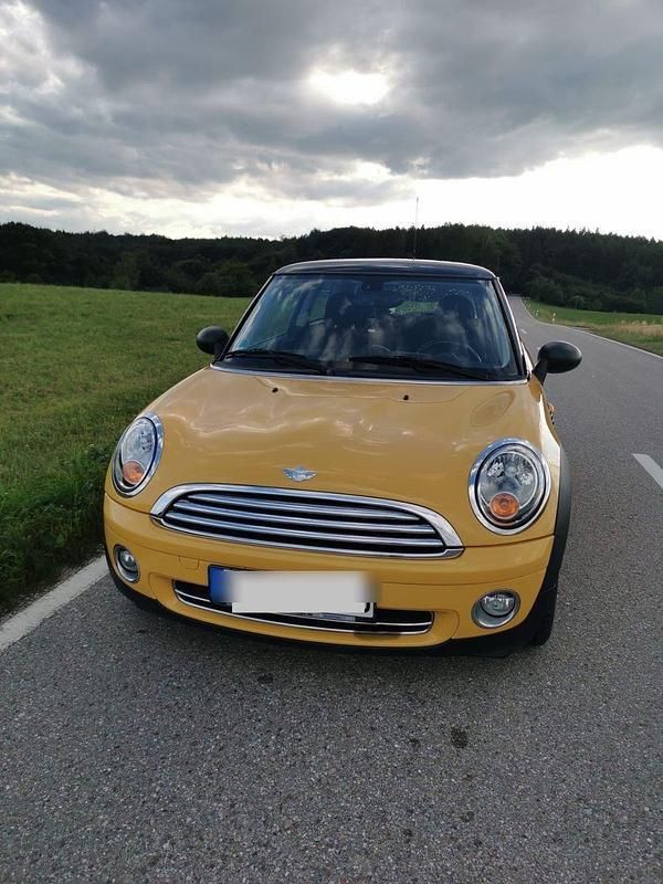 Gelb Gebraucht 2009 Mini ONE Kleinwagen | 4.799 € (Fairer Preis) - Bild 1/4