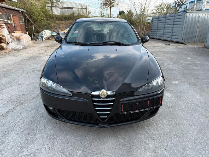 Schwarz Gebraucht 2005 Alfa Romeo 147 Kleinwagen | 1.000 € (Guter Preis) - Bild 1/4