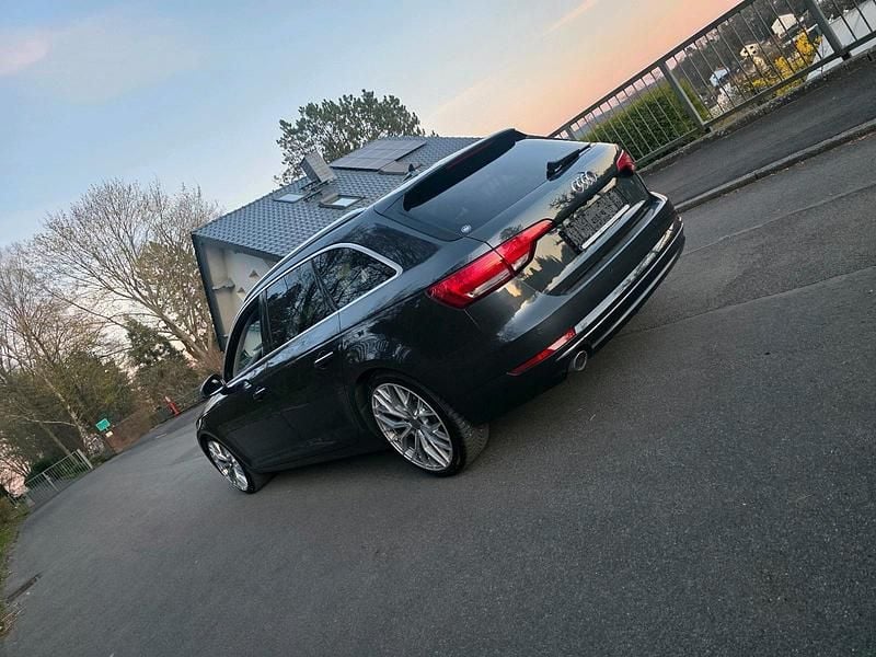 Gebraucht Audi A4 150 PS (110 kW) 2018 Grau Kombi
