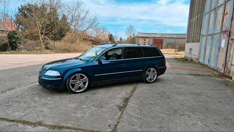 Second-hand VW Passat 180 CP (132 kW) 2004 Albastru Break