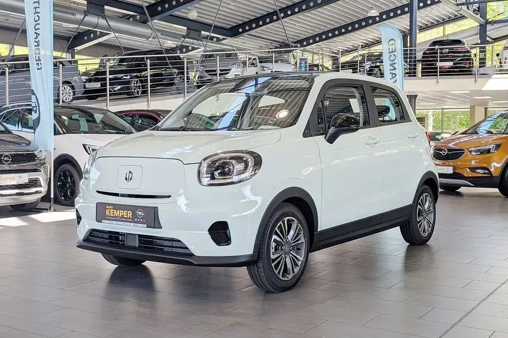 Neu Leapmotor T03 69 kW (95 PS) 2026 Grün Kleinwagen