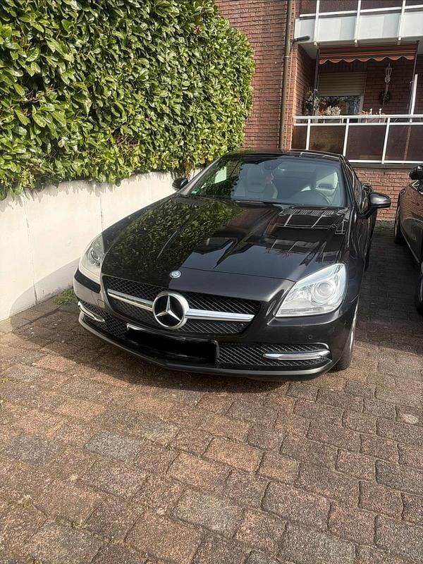 Gebraucht Mercedes SLK200 184 PS (135 kW) 2012 Schwarz Cabrio