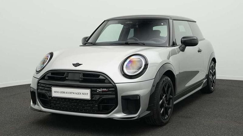 Grau Gebraucht 2024 Mini John Cooper Works Kleinwagen | 28.635 € (Fairer Preis) - Bild 1/4