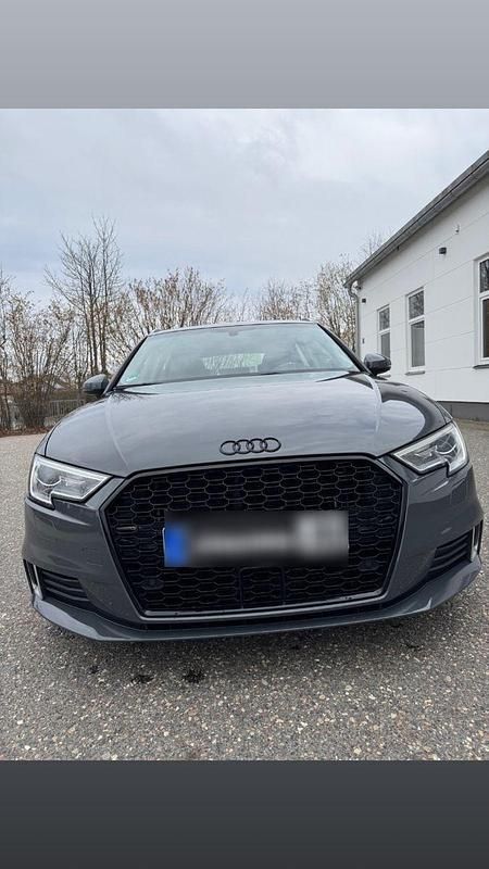 Gebraucht Audi A3 Sport 150 PS (110 kW) 2018 Grau Limousine