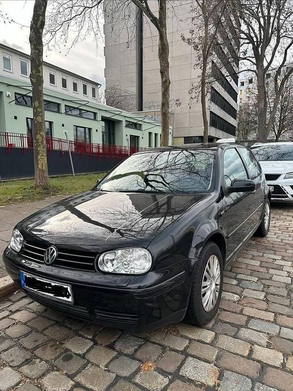 Gebraucht VW Golf IV 75 PS (55 kW) 2003 Schwarz Kleinwagen