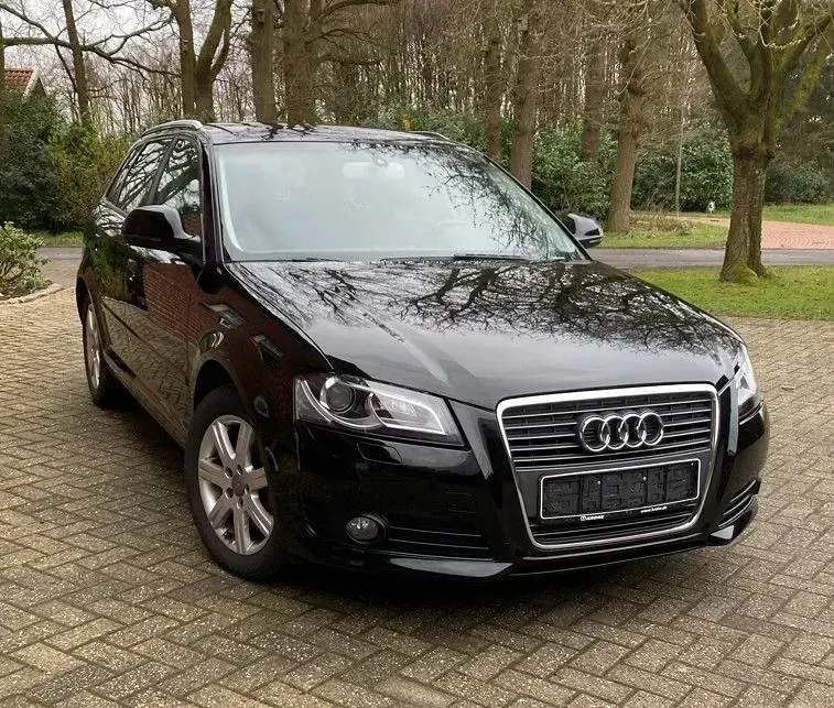 Second-hand Audi A3 Ambiente 125 CP (91 kW) 2009 Negru Hatchback