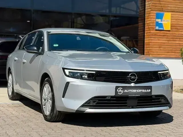 Używany Opel Astra Edition 110 KM (80 kW) 2024 Szary Kombi
