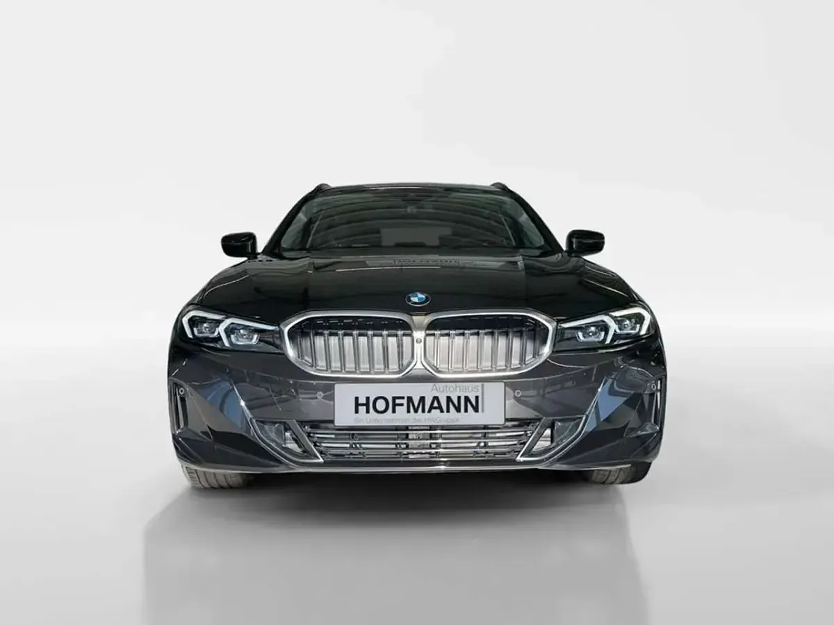 Gebraucht BMW 318 Comfort Edition 156 PS (114 kW) 2025 Saphirschwarz metallic Kombi